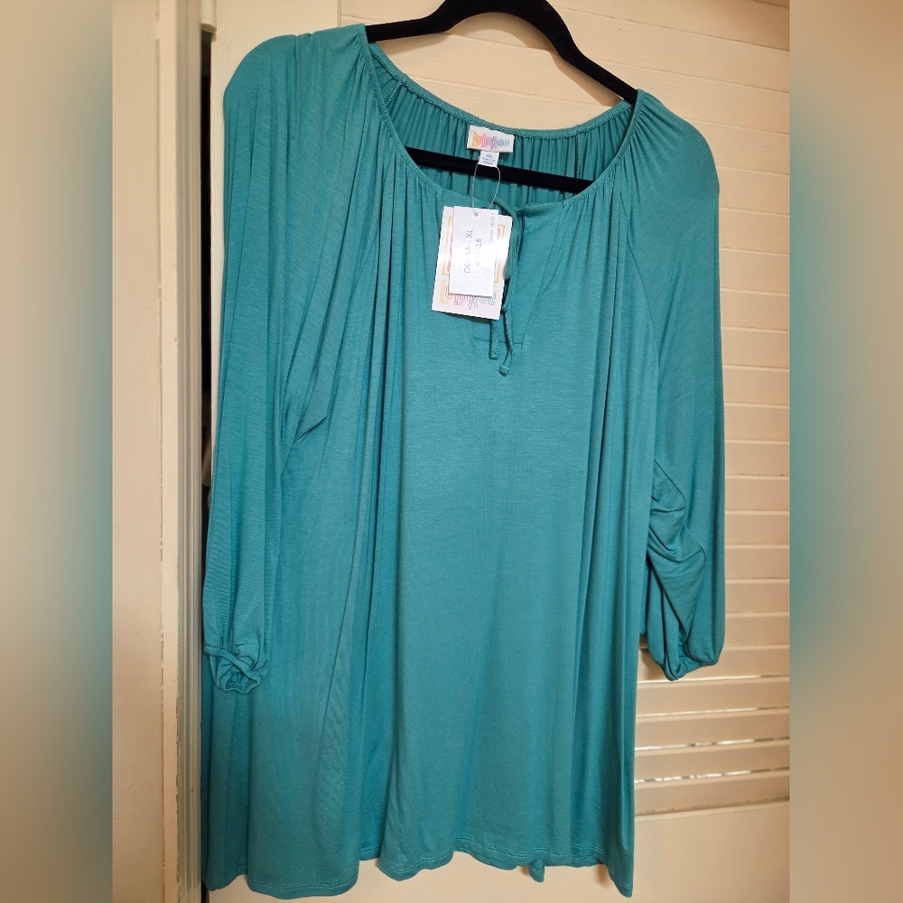 Lularoe Debra. Teal Long Sleeve Top. XL.